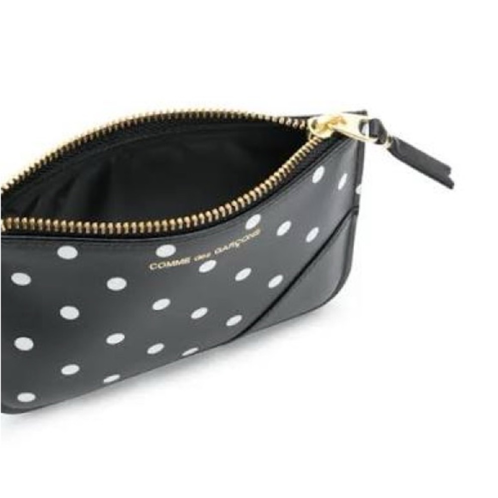 Comme des Garcons Metallic Silver Clutch Pouch with Black Dots - Picture 4 of 7
